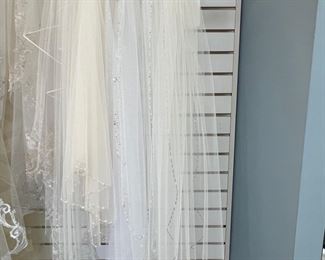 so many choices of beautiful veils