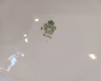 Aynsly Henley Bone China