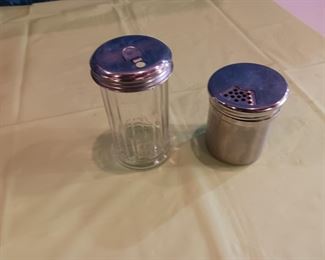 MultiPurpose Seasoning Salt  Pepper Shaker Set