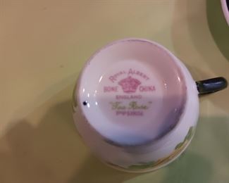 Royal Albert Bone China Tea Rose