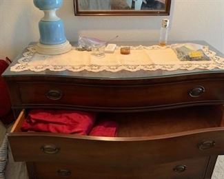 KINDEL (GRAND RAPIDS) ANTIQUE MAHOGANY DRESSER WIDE
