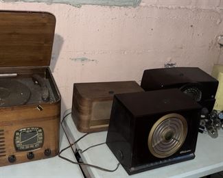 Lots of table top radios to choose from