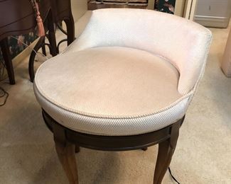 Swiveling vanity stool