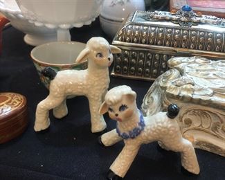 Set of lambs