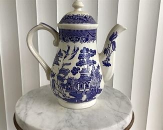 Vintage Churchill England Willow Coffee Pot