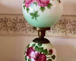 Vintage Gone With The Wind Hand Painted Floral Parlor Lamp