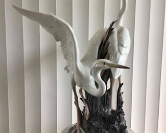 Large Lladro "Courting Cranes", H: 22.5" W: 11"