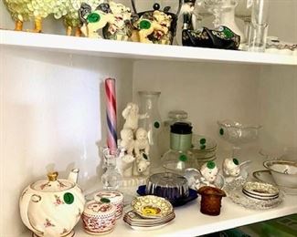 Kitcheny Shelves of Items