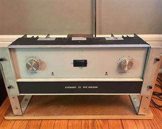 CROWN DC300A amp
