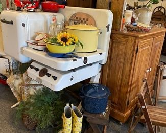 Sweet antique gas stove $350