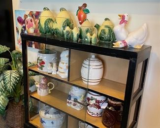 Shawnee Corn pottery 