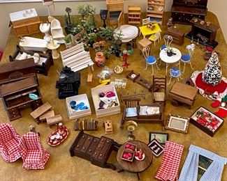 Dollhouse Furniture 