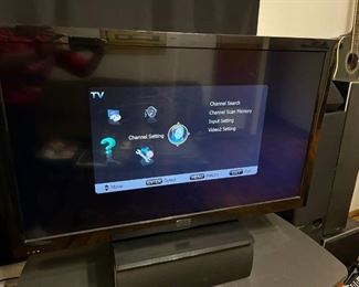 Sanyo 42 inch tv