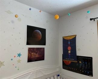 Solar system room decor with star curtain