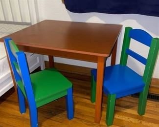 Childrens table with two chairs 19 x 26 x 23