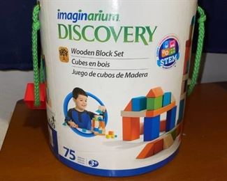 Imaginarium discovery wooden blocks 75 piece