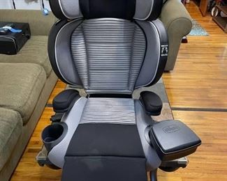 Chicco Kid Fit booster seat