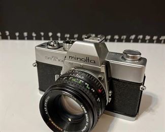 Minolta SRT 101