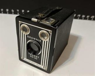 Brownie Target Six-20