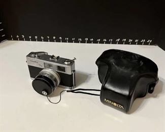 Minolta 7s camera