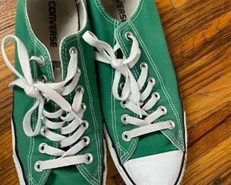 Converse Chuck Taylor All Star low cut unisex sneakers size 11 green