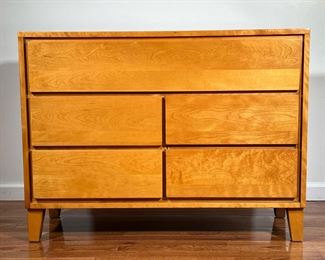 MID-CENTURY STYLE DRESSER | Dresser/hutch with a top drawer over a bank of two drawers next to a cabinet door (false drawer front), by Conant Ball. - l. 40 x w. 15 x h. 30.25 in