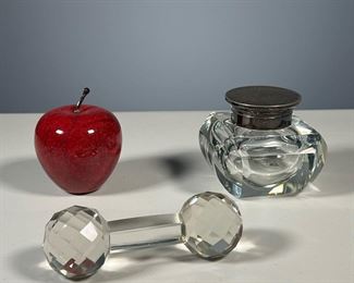 (3PC) ART GLASS | Including a glass knife rest; an art glass apple; and a crystal inkwell with English silver cap with hallmarks. -  l. 4 x w. 4 x h. 3.5 in (inkwell)