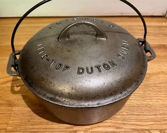 Griswold Cast Iron Dutch Oven
