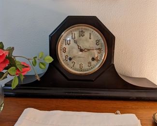 ANTIQUE NEW HAVEN CLOCK