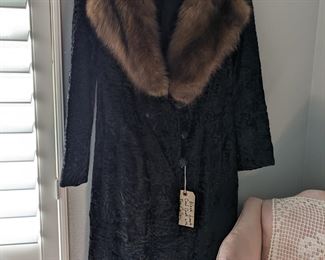 ANTIQUE LAMB & FUR COAT