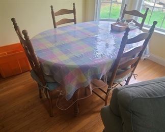 kitchen table and 4 chairs oak