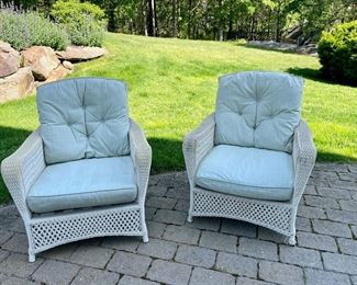 Set of wicker chairs 