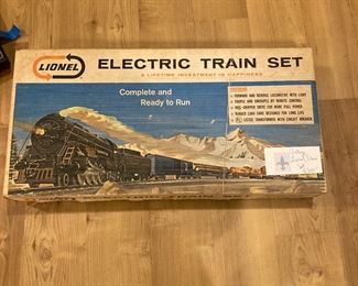 $200 Vintage Lionel Train Set