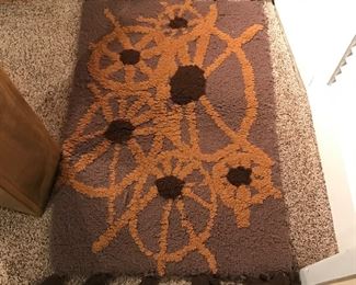 Wonderful tasseled rug