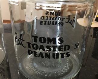 Tom's Toasted Peanuts Jar with Lid