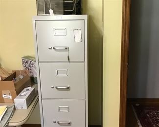 4 Drawer File cabinet on casters.  Mesh office organizers