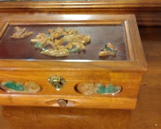 Vintage jewelry box