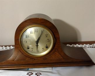 Vintage mantle clock with movement