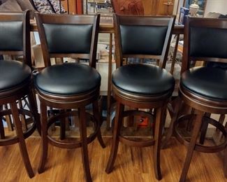 4 bar stools