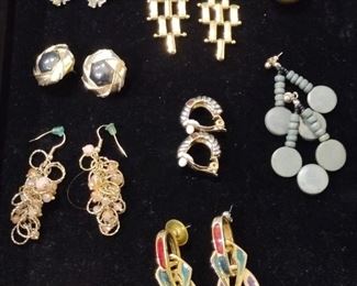 costume Jewelry Earings
