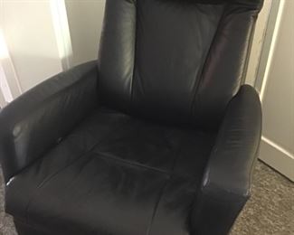 Black leather chair recliners