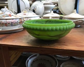 Slag glass bowl