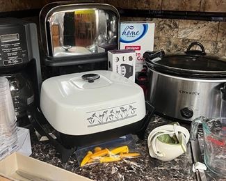 Toaster, Crock-Pot, Corning Shadow Iris
