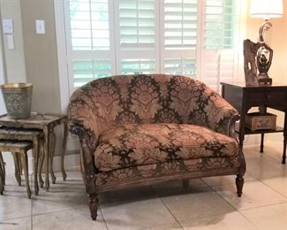 Smaller Gossip couch, set of 3 side tables and handy smaller side table