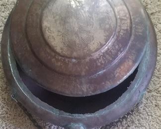 Copper vessel with lid