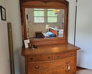 Oak dresser with mirror 