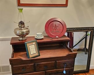 Dry sink with copper lining