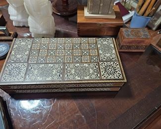 Inlaid, carved and other wood game boxes