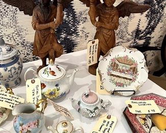 Fine vintage and antique collectibles