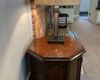 END TABLE, LAMP